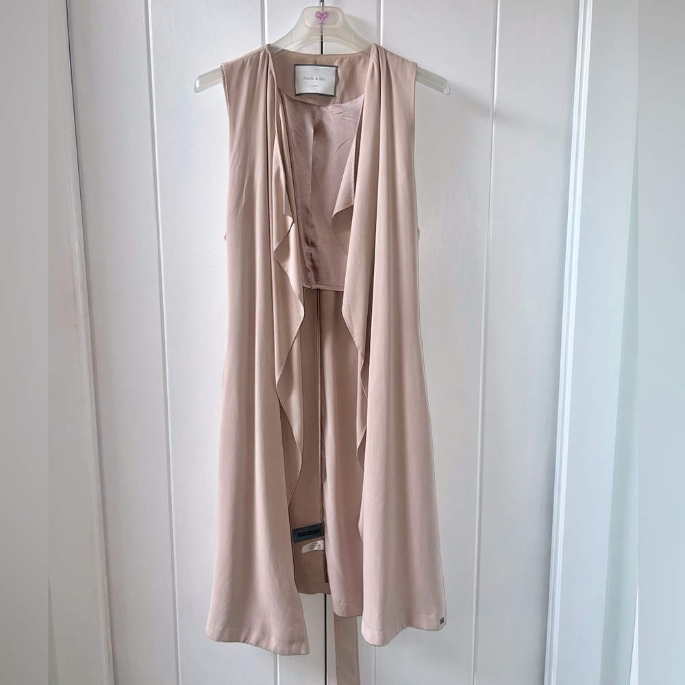 Monk and Lou Long vest in dusty rose. Size Large.